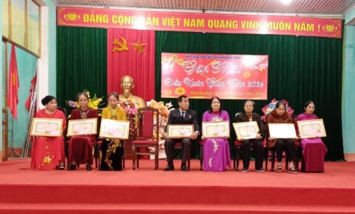 Hội cựu Giáo chức thị trấn Việt Quang gặp mặt và mừng thọ hội viên Xuân Giáp Thìn 2024